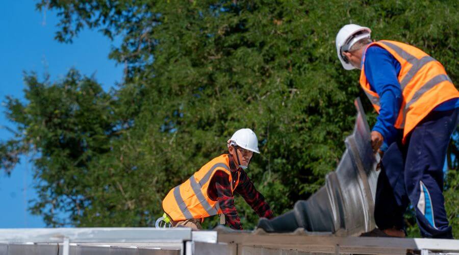 Expert top industrial roofings services in Deering, ND